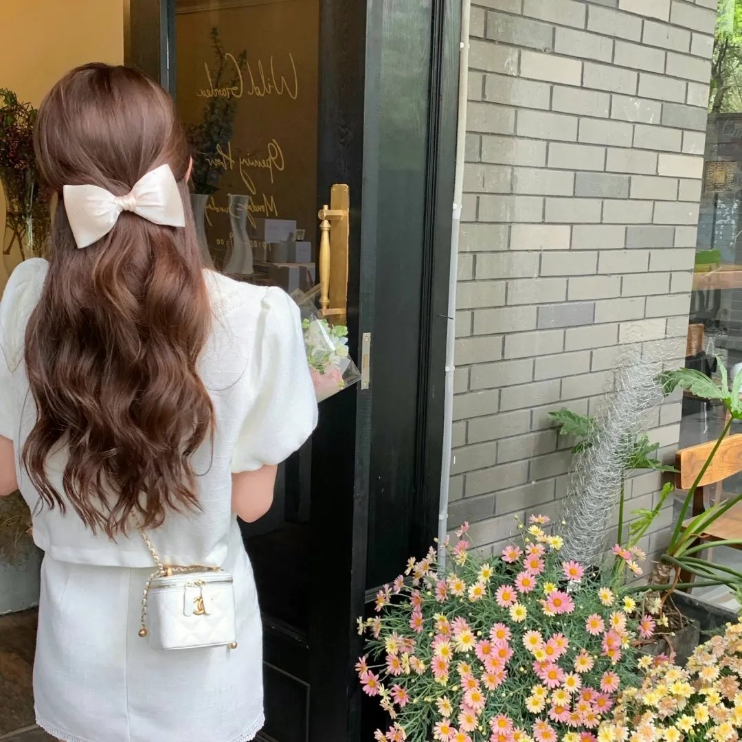 茱莉小姐